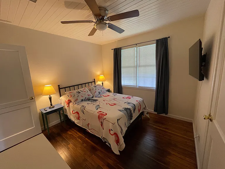 Middle Bedroom