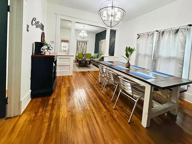 233 S Vine St — Photo 4