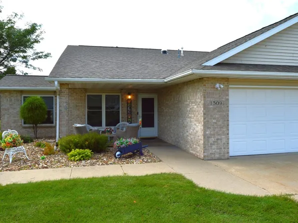 1509 12th Ave, Vinton, IA 52349