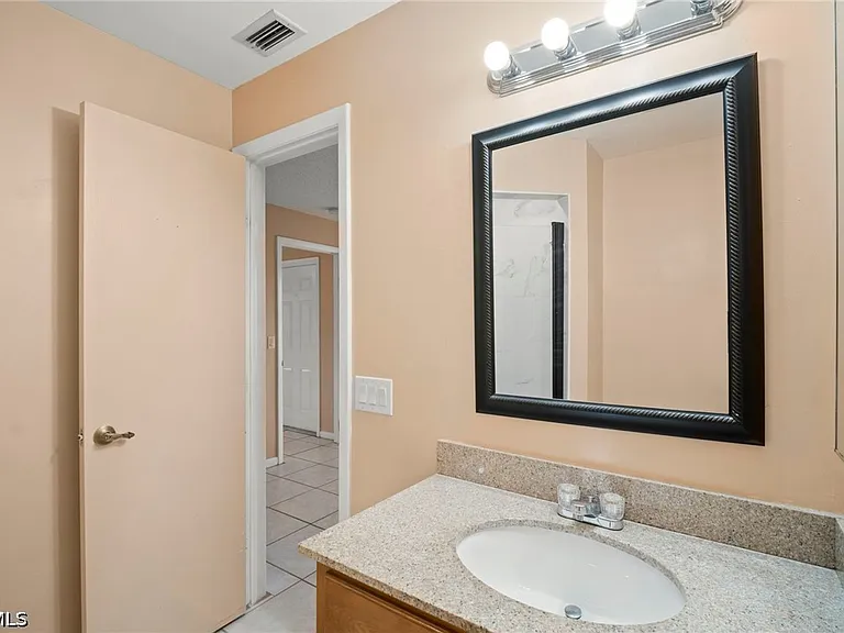 4406 Santa Barbara Blvd #B — Photo 16