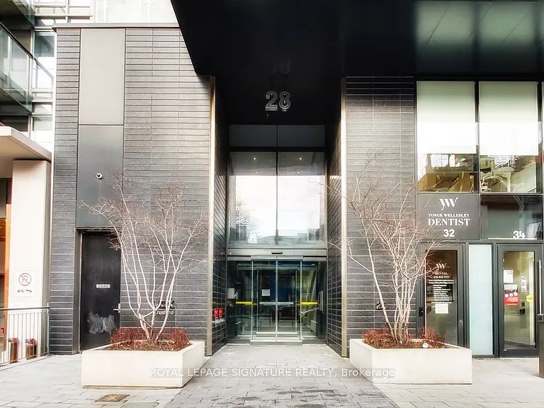 28 Wellesley St E #1704 — Photo 2