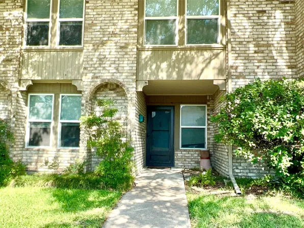 725 Towne House Ln, Richardson, TX 75081