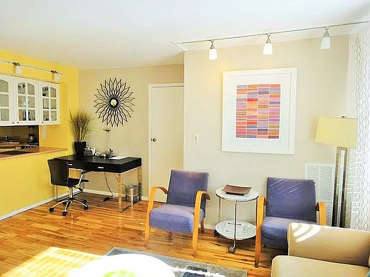 Rented by Sterling Holdings | media 9