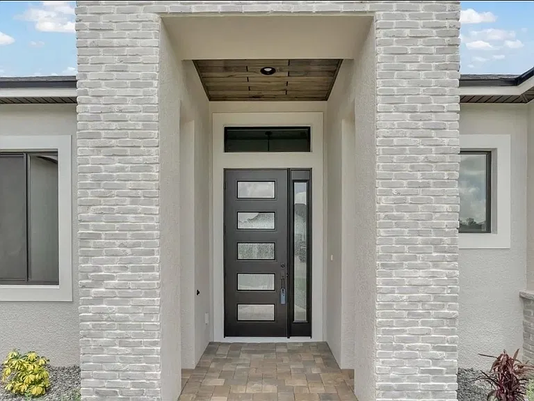 6980 Bentridge Dr — Photo 3