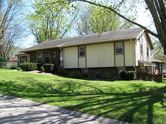 2nd image of 6109 Maverick St