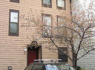 8 Lilac Ct, Cambridge, MA 02141