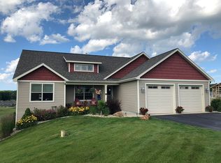 7590 Putter Dr, Traverse City, MI 49685