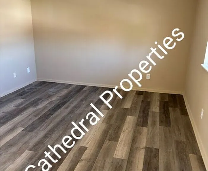 106 Lee Dr #3 — Photo 6