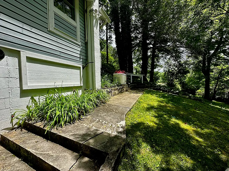 707 Maybank Dr — Photo 35