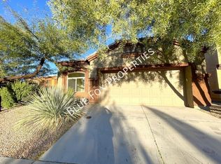8721 N Black Pine Dr, Tucson, AZ 85743