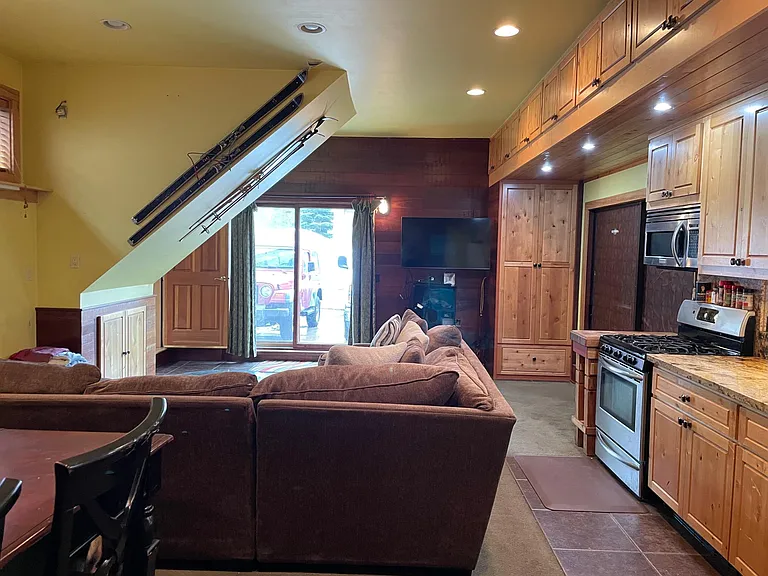 Forest Glen Rd — Photo 11