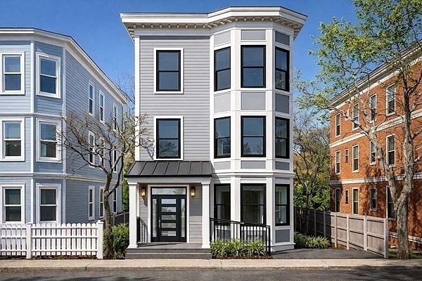 1st image of 5 Glenburne St #2
