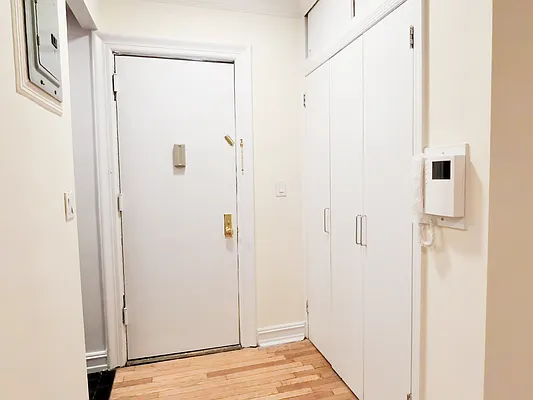 Rented by Urban Real Estate Inc | media 6