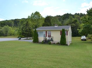 800 S Delphine Ave, Waynesboro, VA 22980