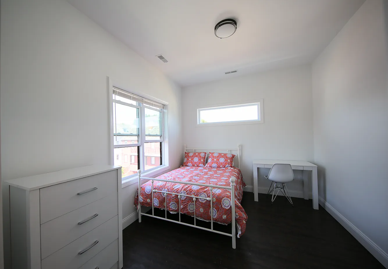 4 bed, 3177 sqft, $1,250 — Photo 4