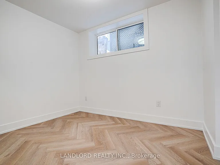 1146 Broadview Ave #4 — Photo 41