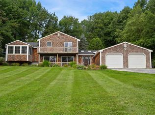 109 Evergreen Dr, Williston, VT 05495