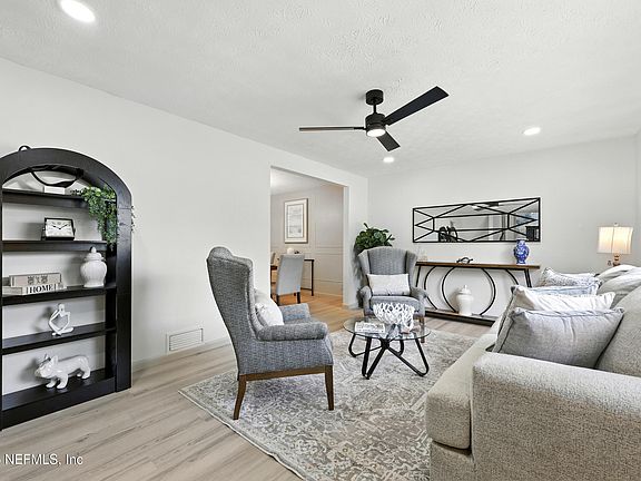 3rd image of 5226 DOSTIE Drive