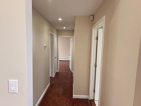 5th image of 51 Manor Rd #2