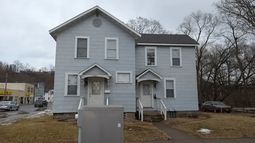 1201 S Farwell St Photo 1