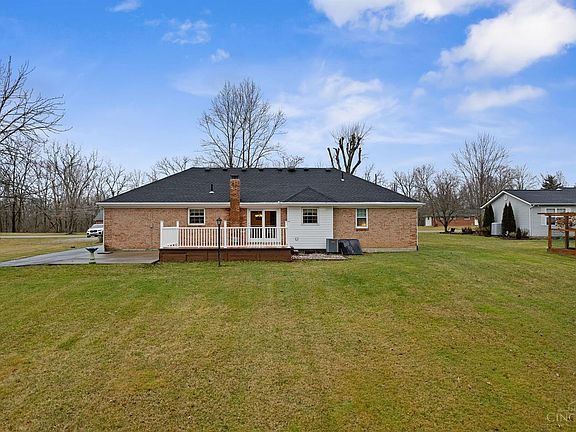 4th image of 45 Carrington Dr