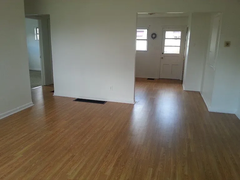 695 Derrer Rd #B — Photo 3