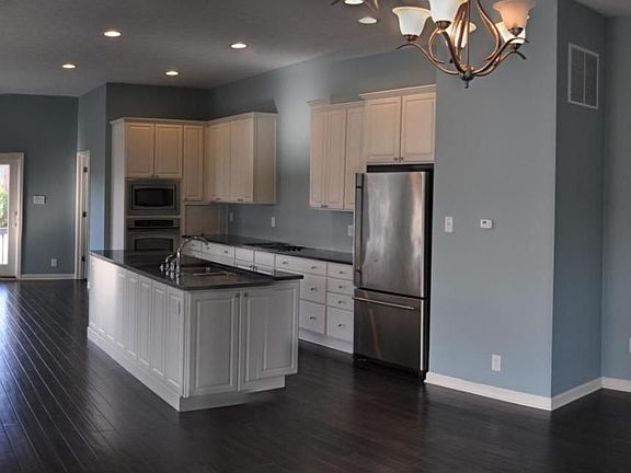 Loft Feel - Main Level