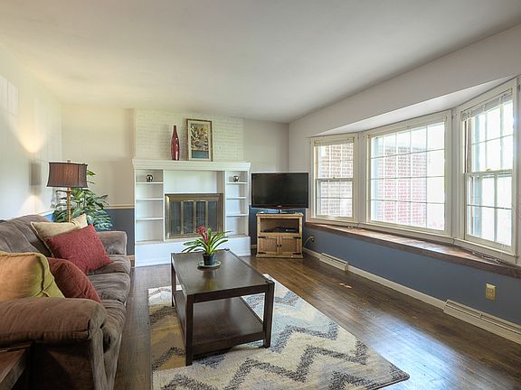5th image of 2132 S 50th St