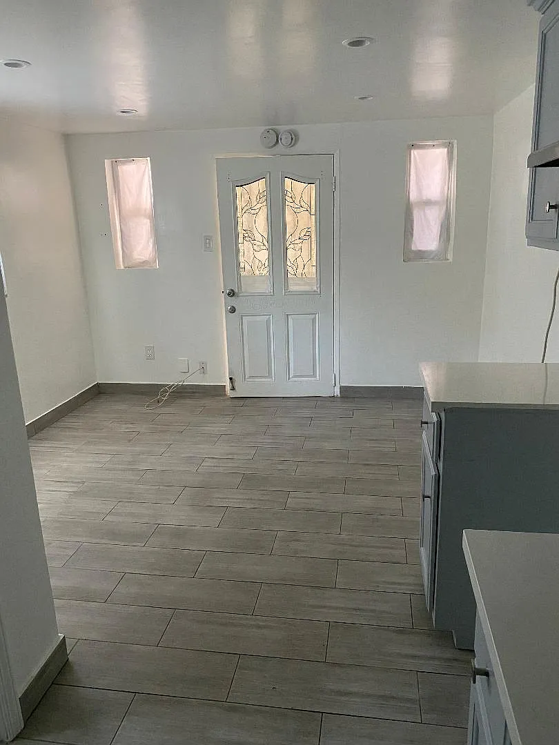 Studio, 450 sqft, $1,650 — Photo 1
