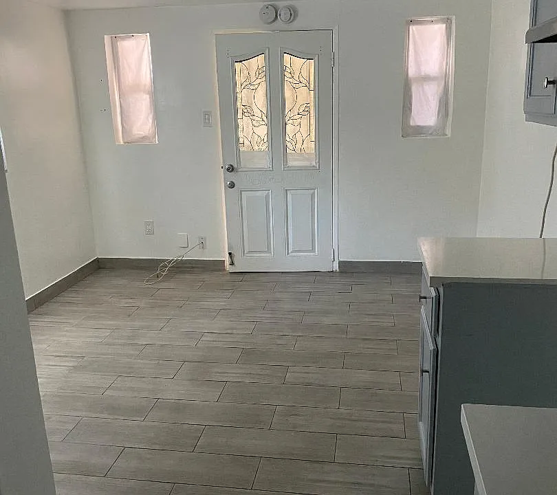 520 S Bonnie Beach Pl