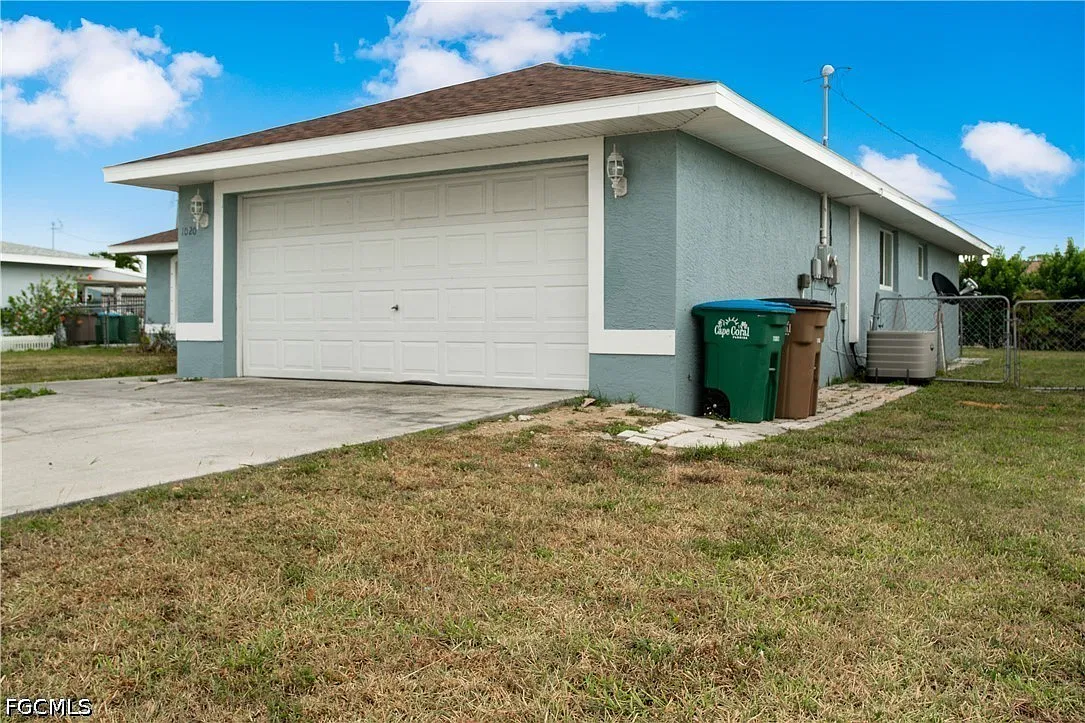 3 bed, 2.0 bath, 1495 sqft, $1,750 — Photo 2