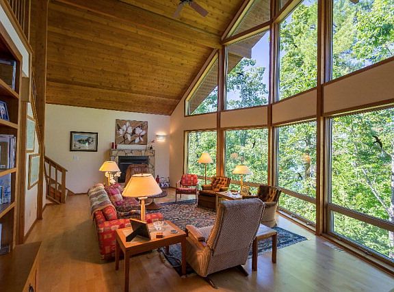 4th image of 1695 Ash Cove Ct #0