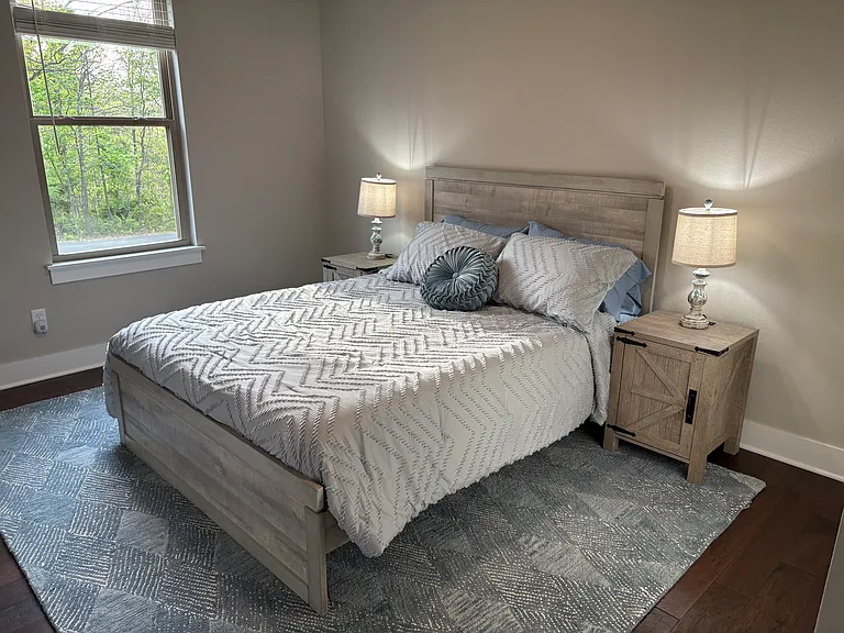 Queen size second bedroom