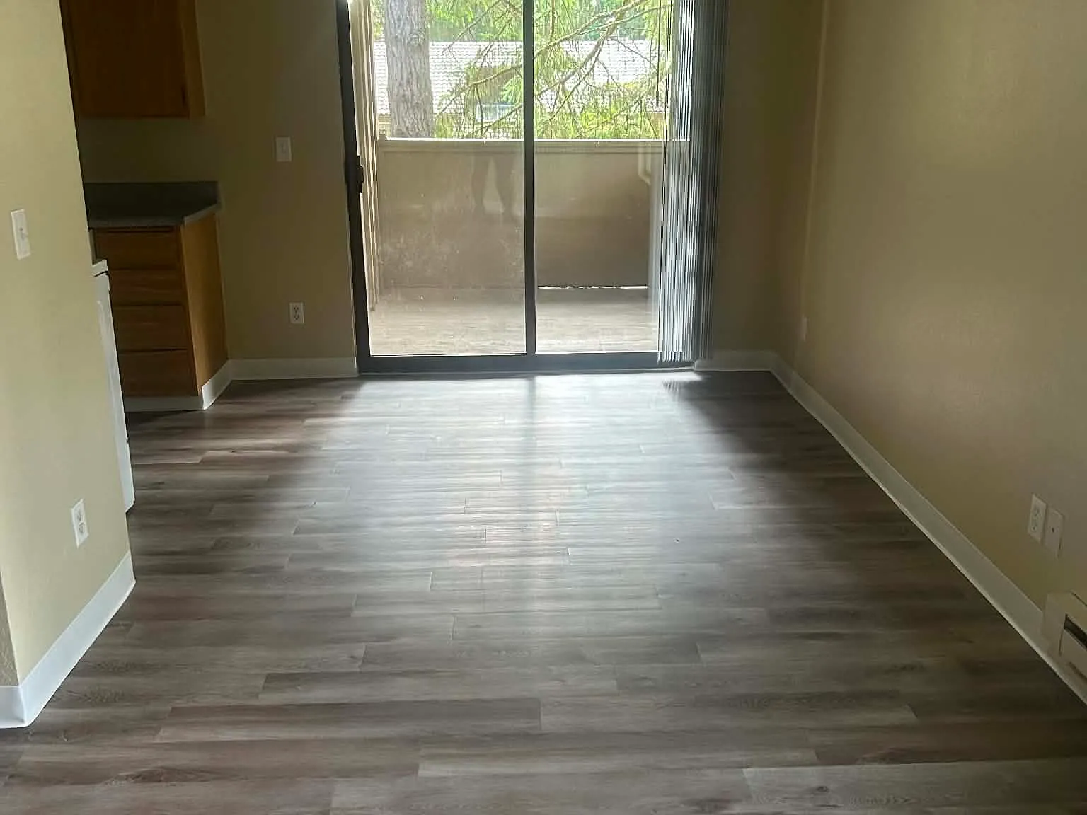 Hillside Glen — Photo 1