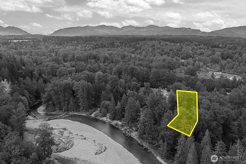 4th image of 20707 Renton Maple Valley Road SE