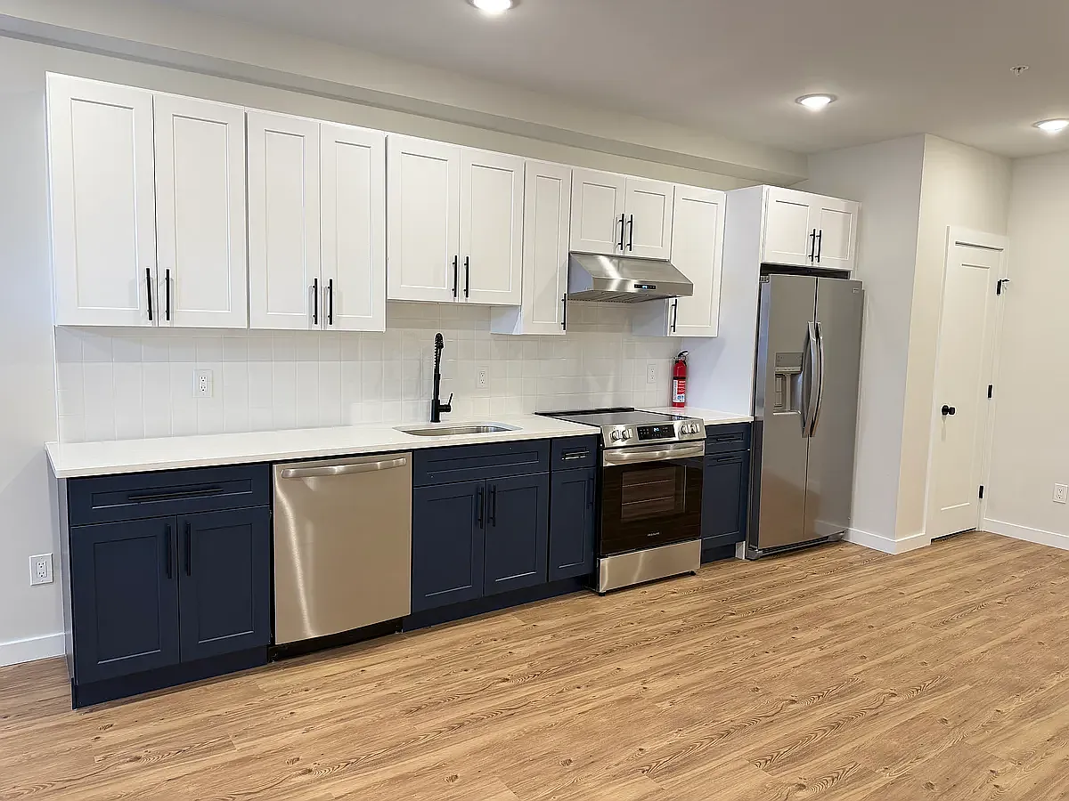 1 bed, 1.5 bath, 650 sqft, $1,650 — Photo 1