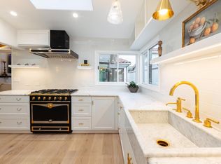 106 Via Cordova, Newport Beach, CA 92663
