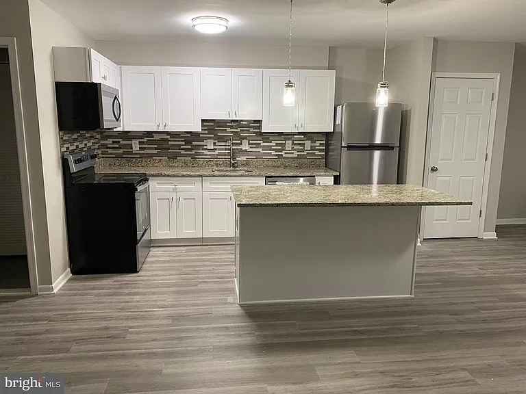 6220 Edsall Rd #401 — Photo 7