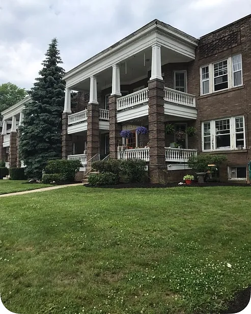 2 bed, 1000 sqft, $1,295 — Photo 2