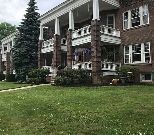 2nd image of 14902 Clifton Blvd APT 4