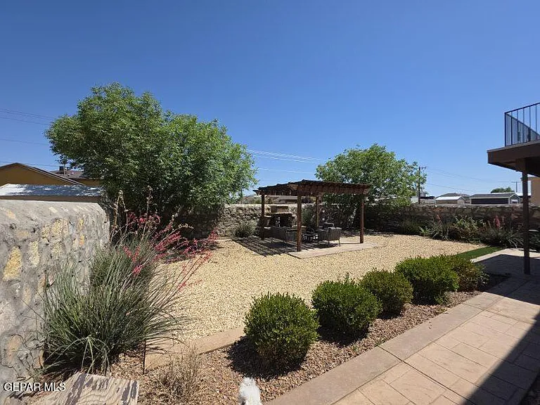 12867 Hidden Grove Dr — Photo 56