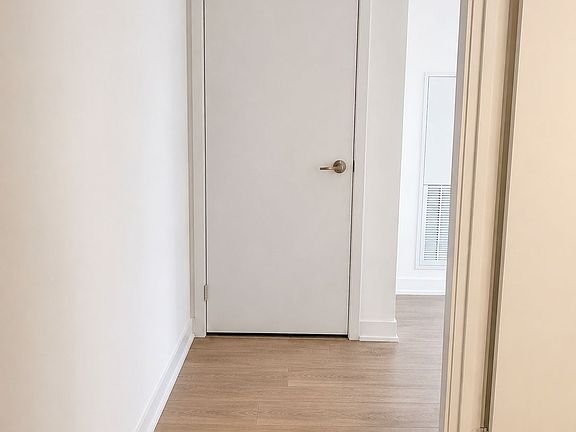 2nd image of 2031 Kennedy Rd #1018