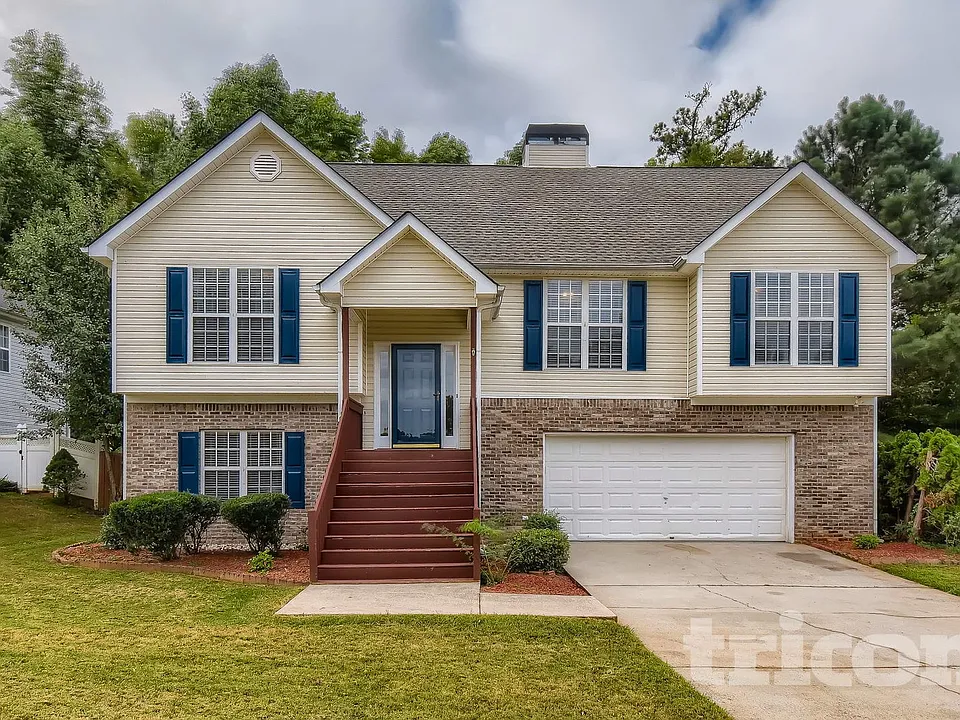 1309 Vine Cir