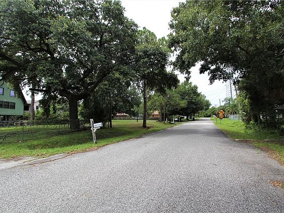 3rd image of 6317 Little River Dr
