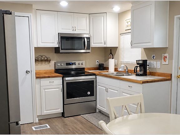 3rd image of 10265 Ulmerton Rd #120