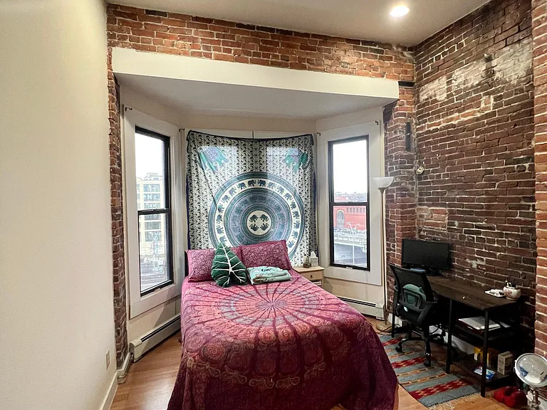 21 Cortes St #PENTHOUSE — Photo 5