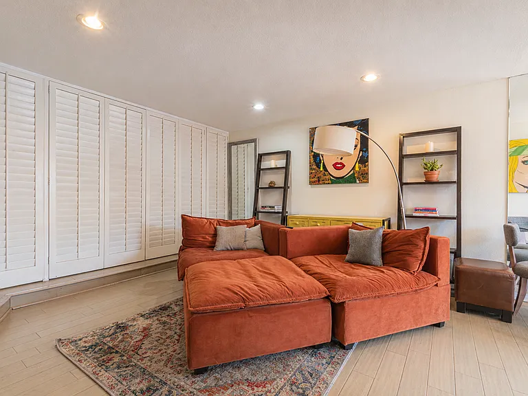 1355 N Sierra Bonita Ave #402 — Photo 13