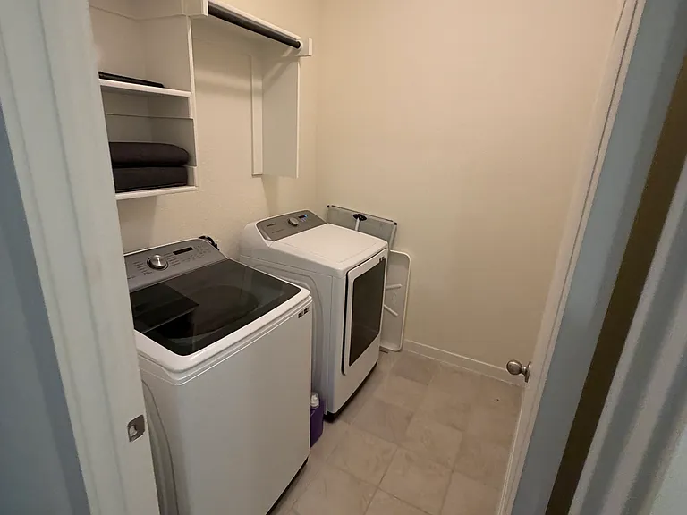 2120 Buffalo Hill Dr — Photo 3