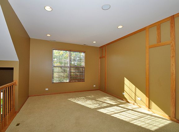 2nd image of 1467 W Sedgewood Ct #1467