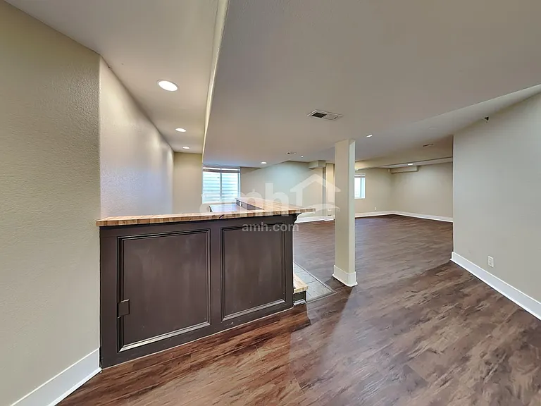13725 Kearney St — Photo 34